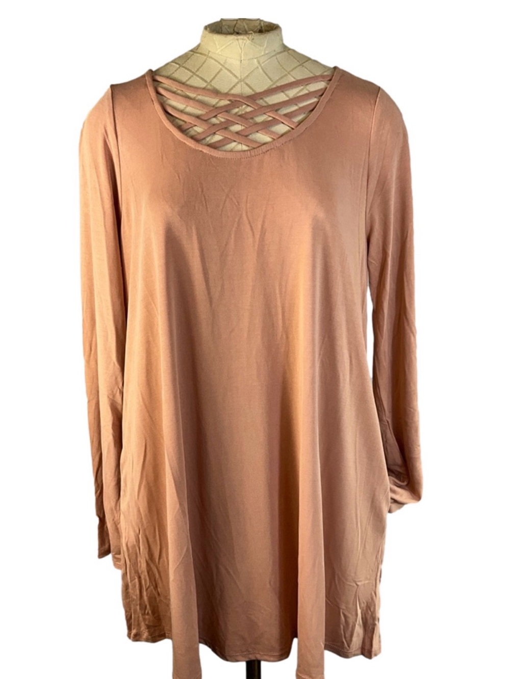 Ella Mara blush crisscross neckline long sleeve blouse- NWOT-Size L